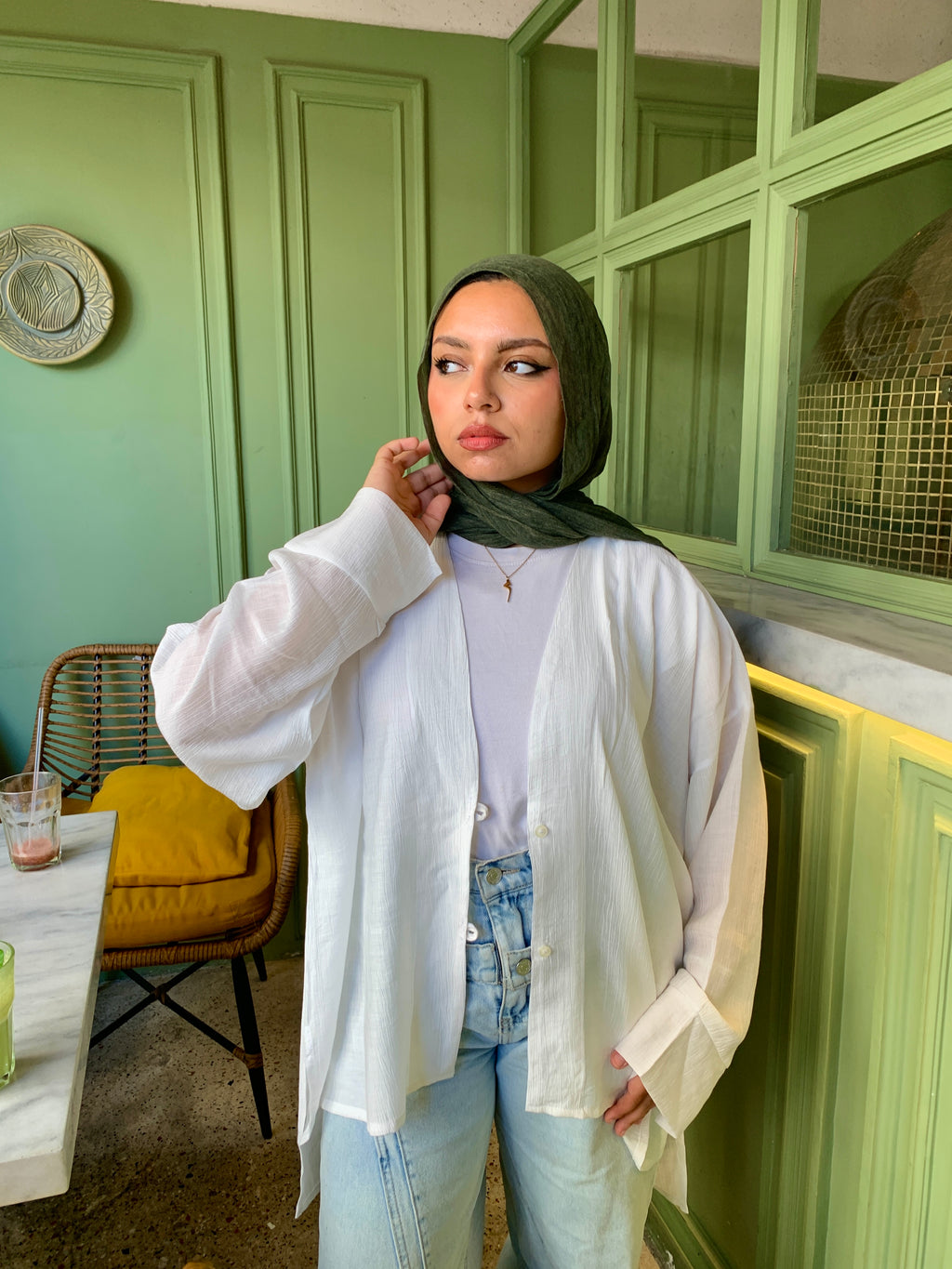 Cardy-Louse in White