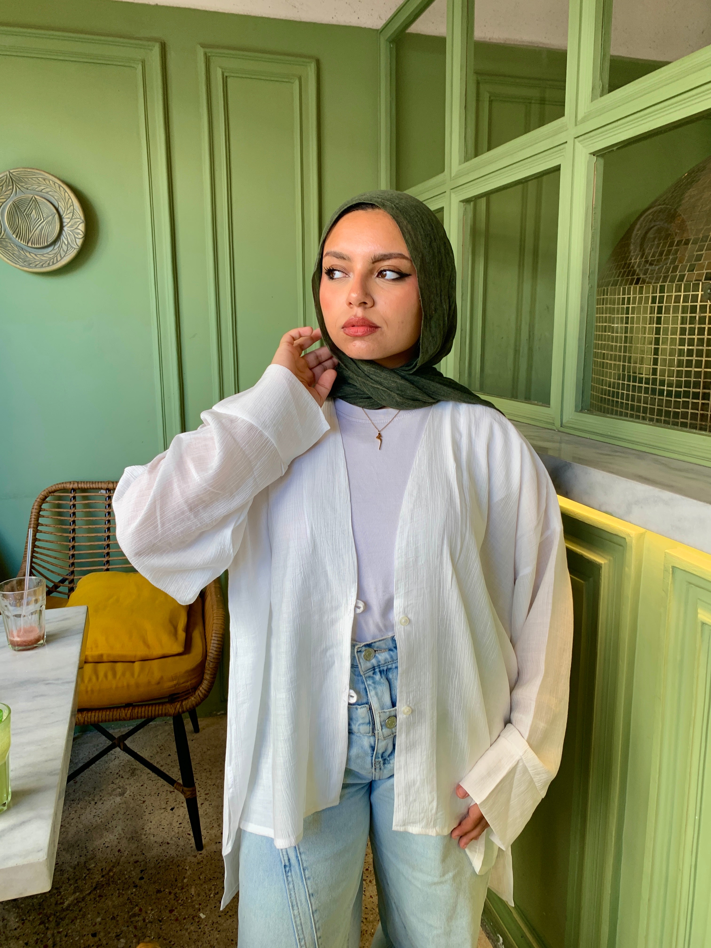 Cardy-Louse in White
