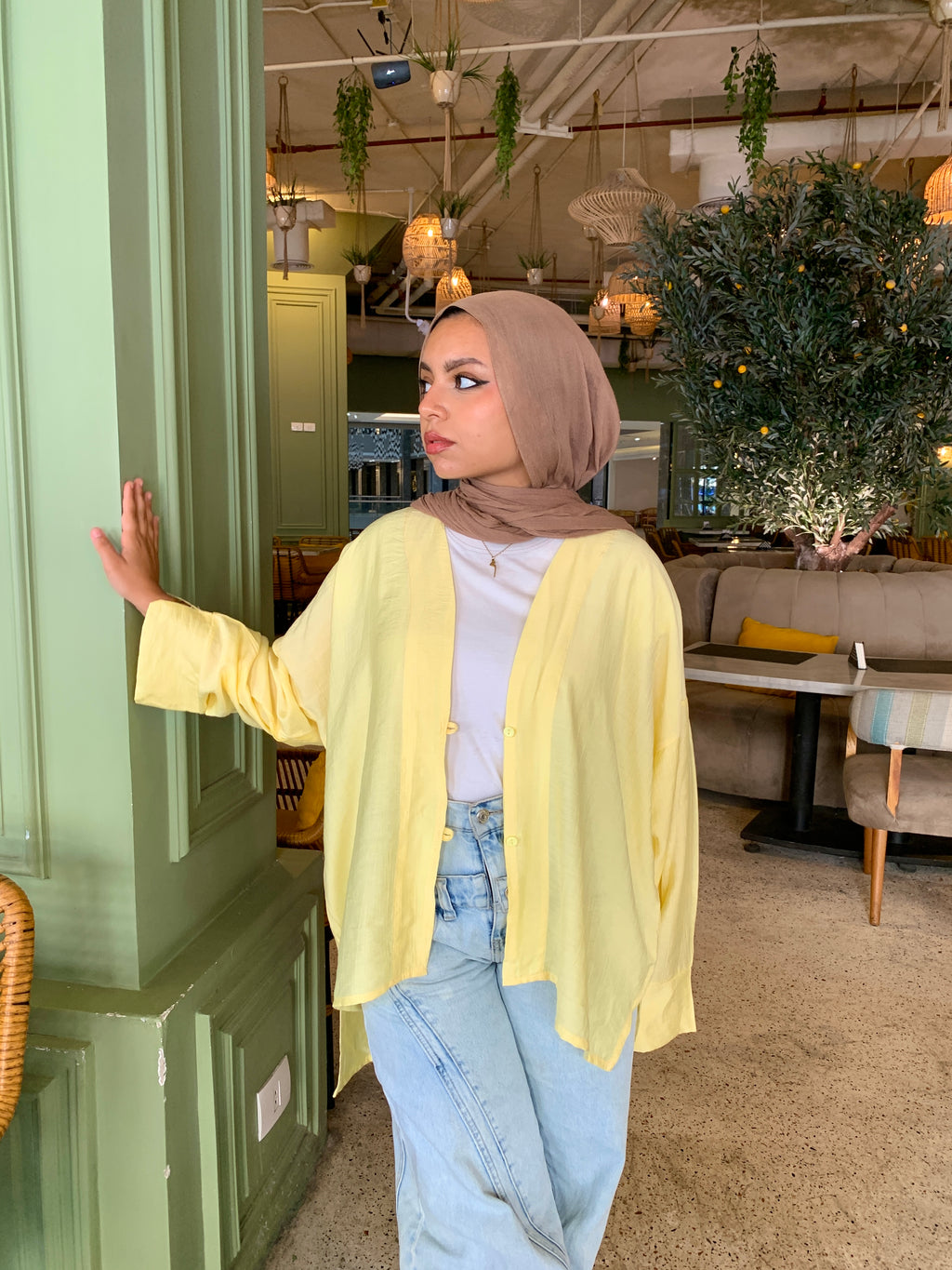 Cardy-Louse in Butter Yellow
