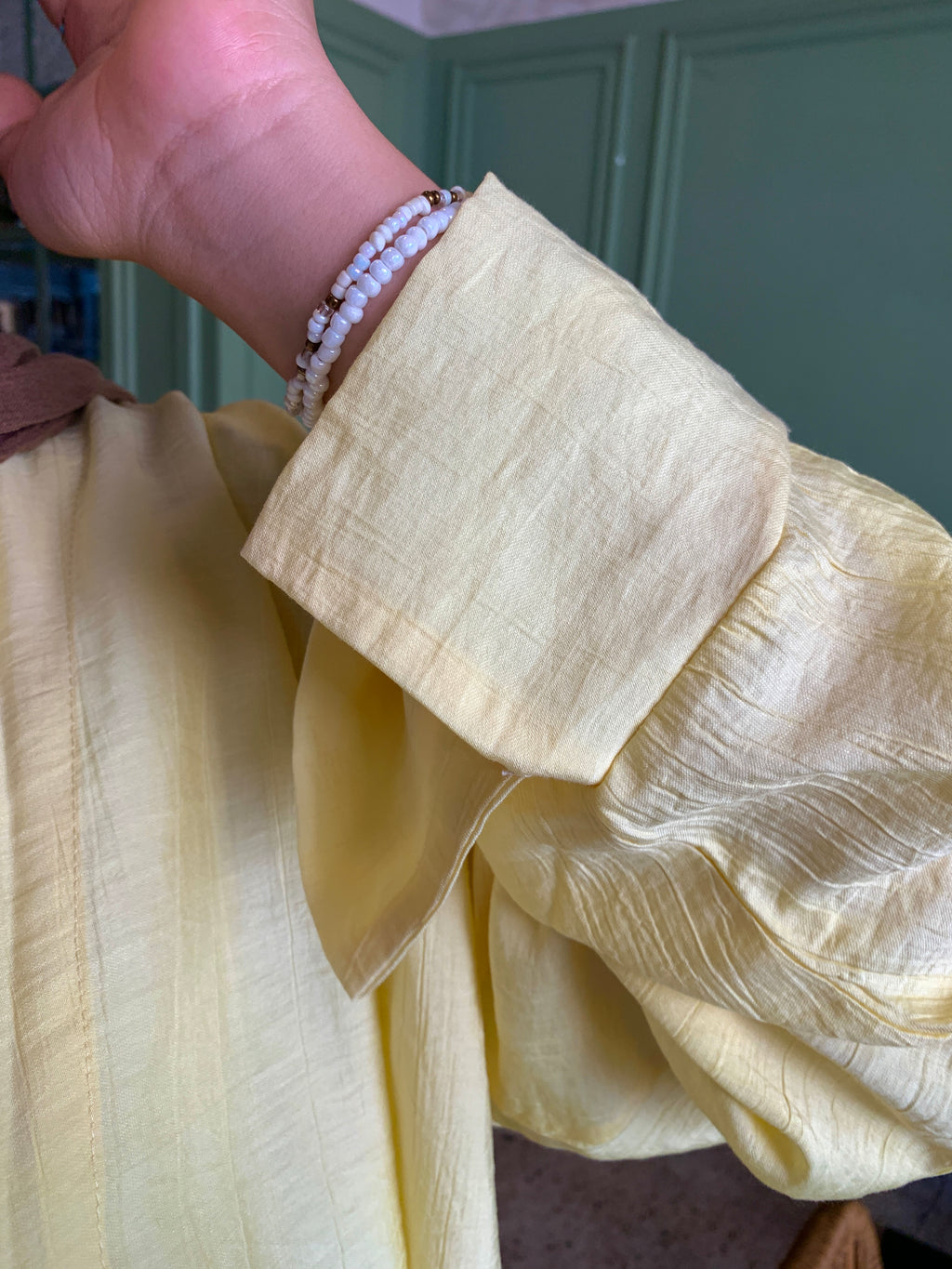 Cardy-Louse in Butter Yellow